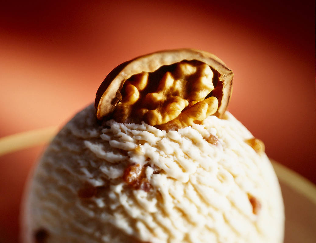 06_Eis_FEINKOST_KAEFER_Walnuss