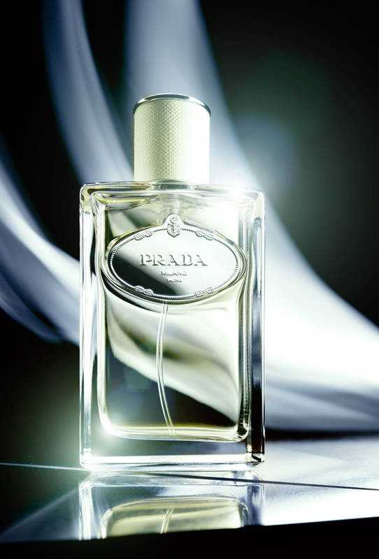 07_Flakon_Parfum_Prada